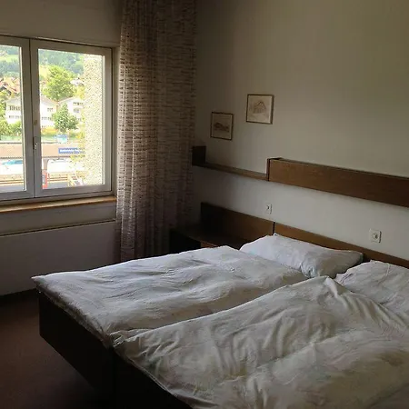 Bahnhof 2* Interlaken