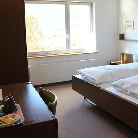 Bahnhof Szálloda Interlaken