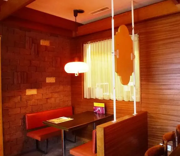 Bahnhof إنترلاكن